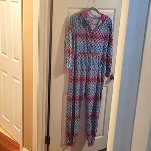 Girls Mermaid Pajamas  Cat and Jack  with  hood  Size 14/16